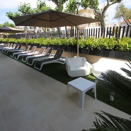 Апартаменты Playa Камбрильс